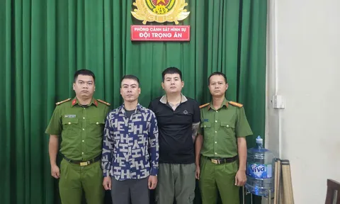 Bắt nhóm "tín dụng đen", ép người vay phải thế chấp clip khỏa thân, iCloud điện thoại