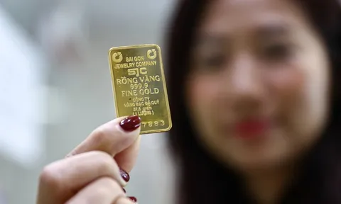 Hé lộ thời điểm giá vàng có thể hạ nhiệt sau bỏ độc quyền