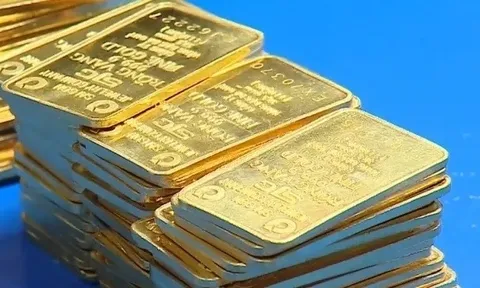 Thị trường vàng “nóng” trở lại, SJC tăng hơn 1 triệu đồng/lượng chỉ sau một đêm