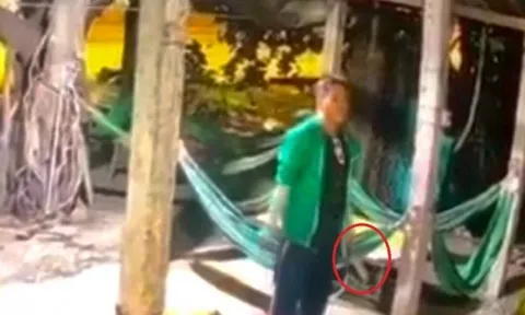 Xuất hiện clip đối tượng cầm hung khí "xin đểu" tại các quán cà phê bán xuyên đêm