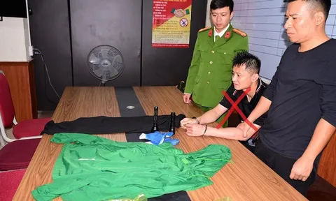 Đối tượng người nước ngoài phá kính nhiều xe ô tô, trộm cắp tài sản