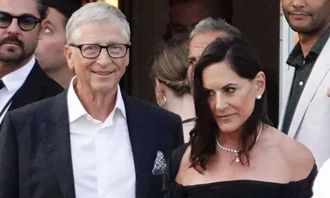 Bill Gates ngoại tình với 2 phụ nữ Nga, hối hận khi liên quan tỷ phú ấu dâm Epstein