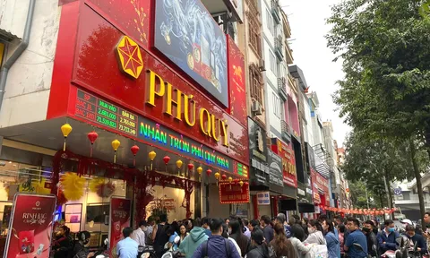 Giá vàng 'sập': Kẻ khóc, người cười