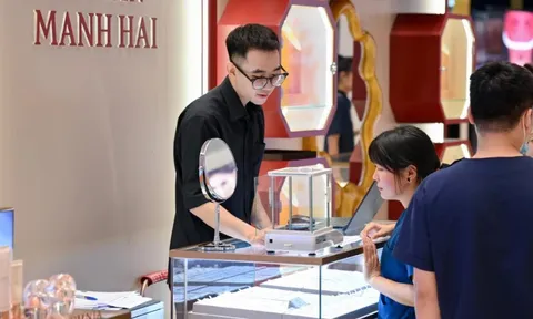 Giá vàng hôm nay 28/8: Quay đầu giảm tại các thương hiệu lớn