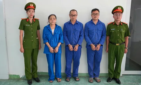 Khởi tố, bắt tạm giam nhóm đối tượng in, phát hành 21.000 quyển sách trái phép