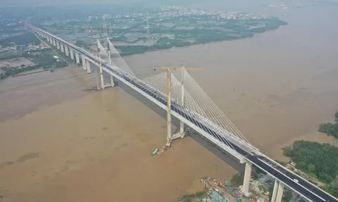 Cao tốc Bến Lức - Long Thành chính thức thông xe toàn tuyến