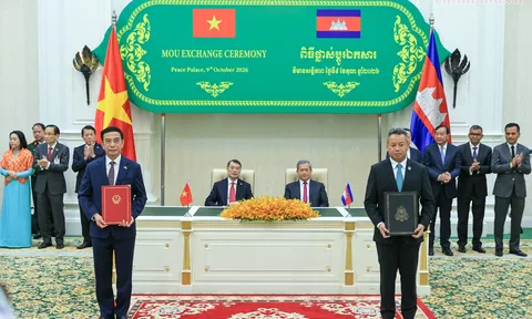 Việt Nam, Campuchia trao đổi nhiều văn kiện hợp tác quan trọng