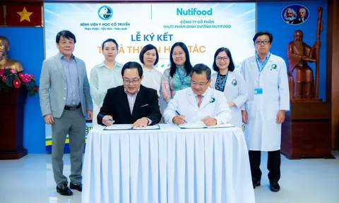 Nutifood và Bệnh viện Y học cổ truyền TPHCM hợp tác phát triển giải pháp dinh dưỡng từ dược liệu Việt