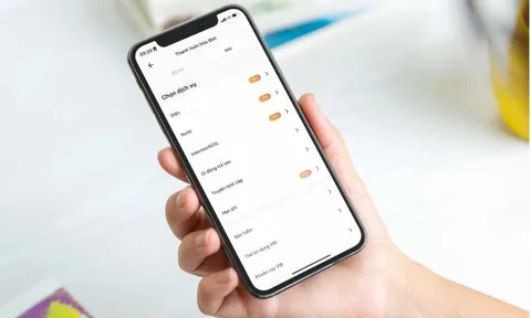 Ngân hàng có được tự động trừ tiền trong tài khoản để thu nợ?