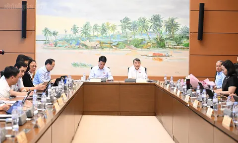 Thủ tướng: Nhà nước điều tiết để giá nhà ở xã hội không tăng vô lý; còn bất động sản cao cấp theo nhu cầu và yêu cầu
