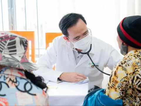 Tập đoàn DVA: Khám bệnh và phát thuốc cho đồng bào dân tộc có hoàn cảnh khó khăn