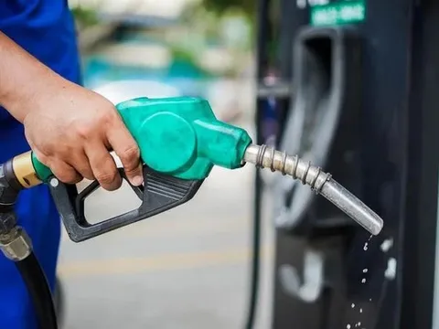 Giá xăng có thể tăng phiên thứ 5 liên tiếp?