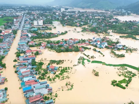 Phát động chương trình vận động ủng hộ đồng bào các tỉnh miền Bắc bị thiệt hại do bão số 3