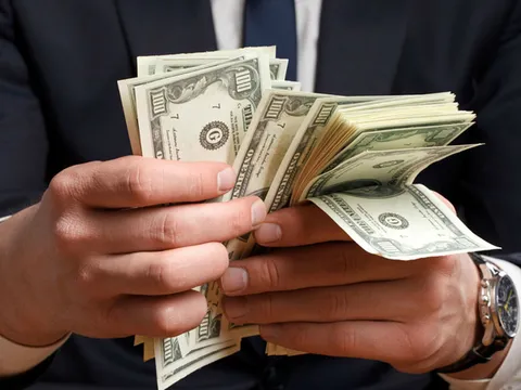 Hóa ra người giỏi kiếm tiền có 3 đặc điểm này, ai có 1 thôi về sau đã giàu có