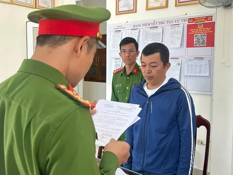 Bắt nhân viên nhà hàng dùng cồn pha chế rượu làm 2 du khách nước ngoài tử vong