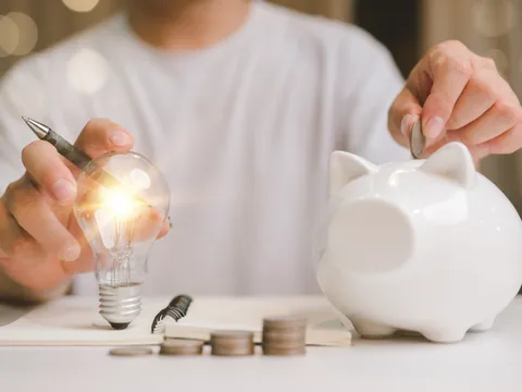 Bộ Tài chính: Đánh thuế TNCN đối với lãi tiền gửi tiết kiệm là không hợp lý