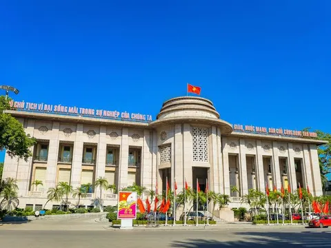 Thủ tướng yêu cầu thanh tra các ngân hàng tăng lãi suất huy động