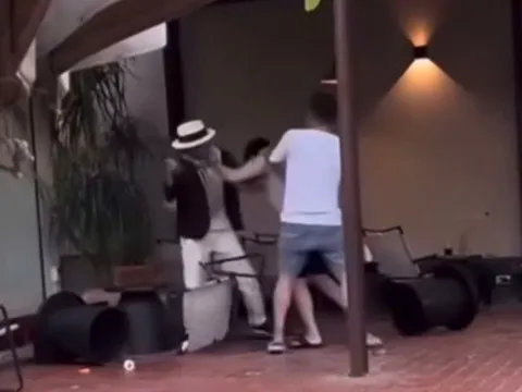 Triệu tập nam thanh niên mặc đồ giống "Vua cà phê" Đặng Lê Nguyên Vũ, đánh nhau loạn xạ trong quán cà phê