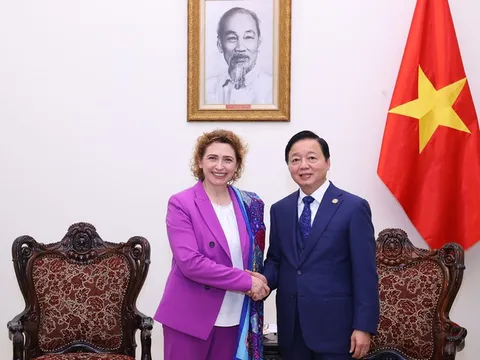 Ngân hàng Đầu tư châu Âu ưu tiên hỗ trợ các dự án năng lượng xanh của Việt Nam