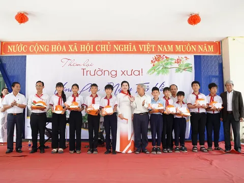 Qũy Khởi sự từ tâm (Kim Oanh Group): Tri ân Lực lượng Vũ trang Nhân dân và Mẹ Việt Nam Anh hùng