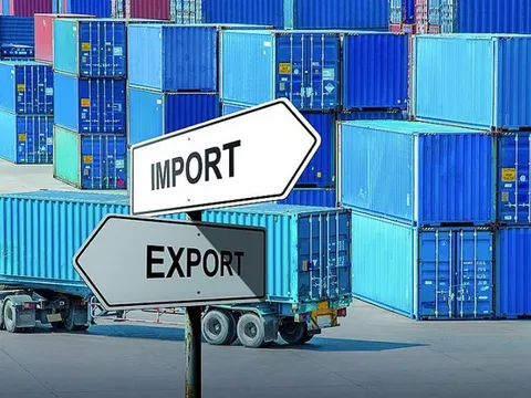 TS. Nguyễn Sĩ Dũng: "Có thật Việt Nam đang áp thuế quan 90% với hàng hóa Hoa Kỳ"?