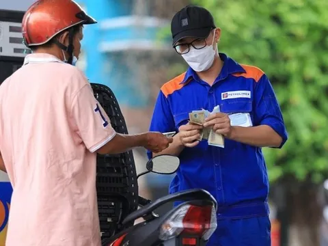 Chiều 10/4: Giá xăng, dầu đồng loạt giảm