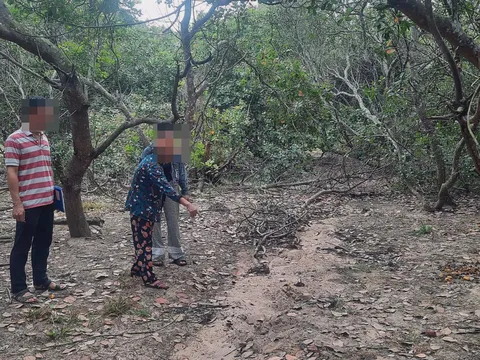 Hiếp dâm bà lão 60 tuổi không thành, đối tượng cướp dây chuyền cùng iPhone