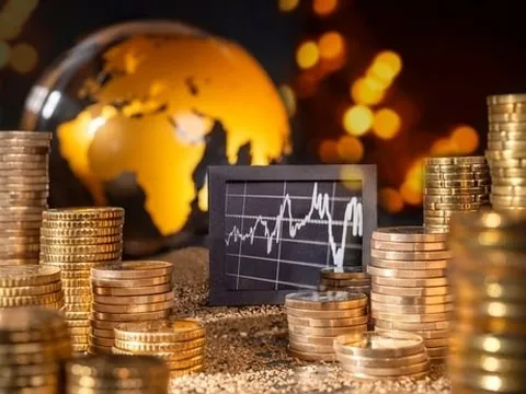 Giá vàng hôm nay 14/4/2025: Giá vàng trở thành 'bến cảng' duy nhất trong 'cơn bão'