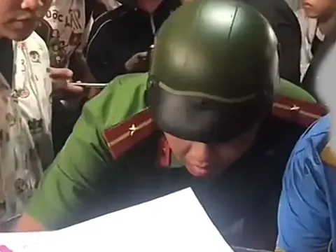 Gửi xe xem diễu binh bị "chém" giá 100.000 đồng: Công an vào cuộc, chủ bãi thừa nhận sai phạm