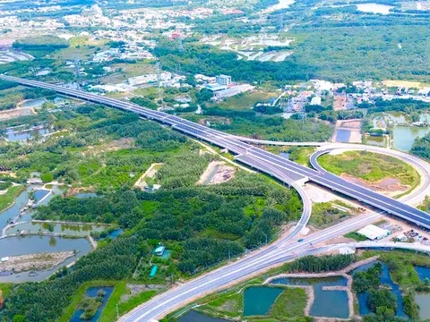 Đề xuất thu phí cao tốc Bến Lức - Long Thành với mức giá 2.000 đồng/km/xe