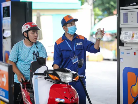 Giá xăng, dầu đồng loạt tăng chiều 15/5