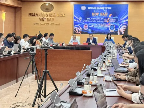 Chuyển đổi số ngân hàng 2025: Kết nối dữ liệu, an toàn giao dịch