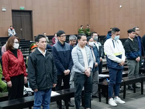 Bốn bị cáo vụ chuyến bay giải cứu giai đoạn 2 cùng từ chối luật sư chỉ định