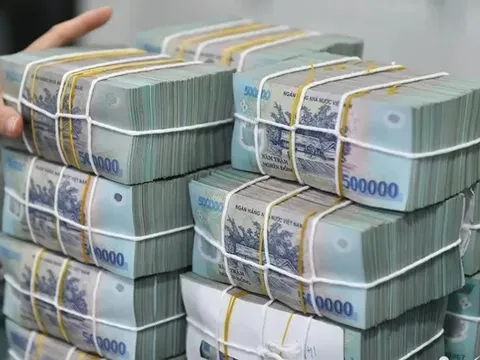 Tín dụng đang chảy mạnh vào bất động sản