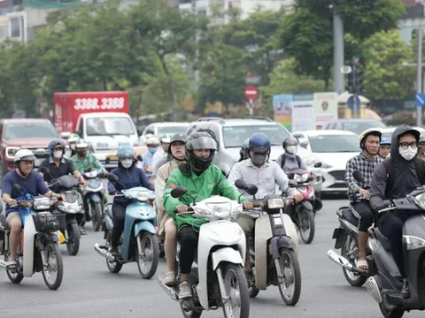 Chủ tịch Hà Nội: Không vì lợi ích người đi xe máy cũ nát mà ảnh hưởng đến cả triệu người dân