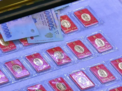 Giá vàng hôm nay, 23-7: Tăng tốc, cán mức cao nhất 5 tuần qua