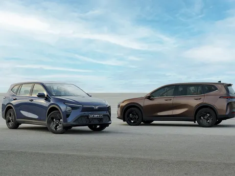 Doanh số ô tô điện VinFast tăng trưởng bùng nổ trong tháng 3