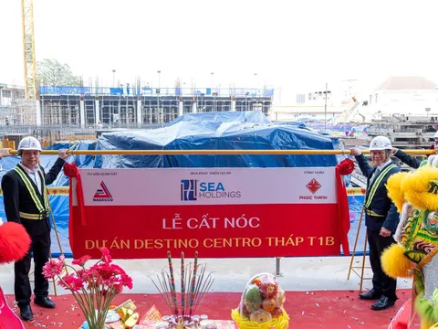 Seaholdings cất nóc block Amor sau 1 năm khởi công