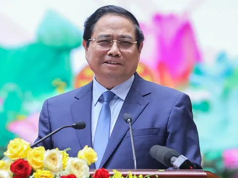 Thủ tướng: 'Xây nhà 20 tầng phải đi xin cấp phép, không tiêu cực mới lạ'