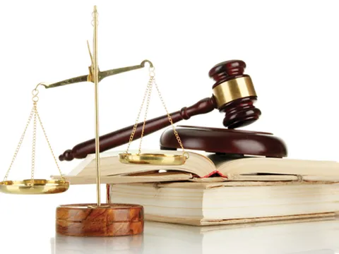 Một cá nhân liên quan đến Chủ tịch SMC bị xử phạt trong hoạt động giao dịch chứng khoán