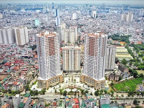 Dòng tiền đổ vào bất động sản khiến thị trường sốt nóng