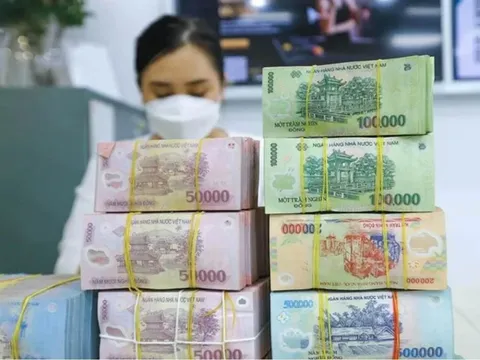 Lãi suất thấp nhưng dòng tiền triệu tỷ vẫn 'chảy' mạnh vào ngân hàng