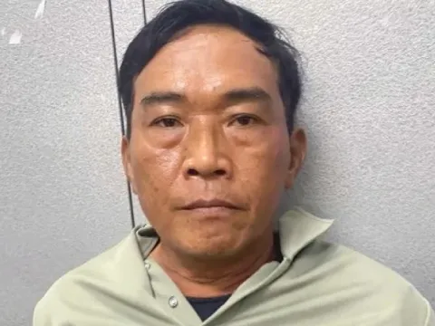 Bắt đối tượng xe ôm 'hạ gục' du khách nước ngoài từ ống tẩu thuốc lá