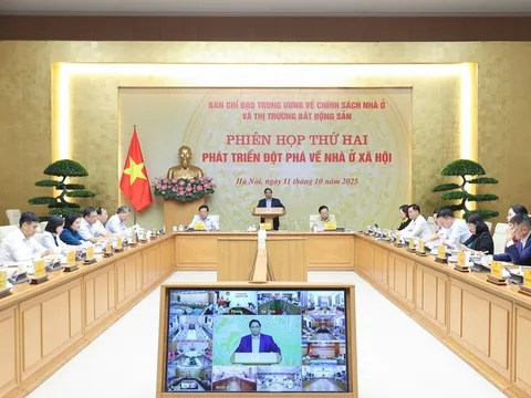 Thủ tướng chủ trì phiên họp về phát triển đột phá nhà ở xã hội