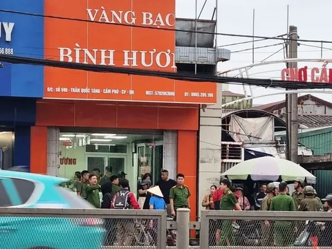 Nam thanh niên táo tợn xông vào cướp tiệm vàng ở Quảng Ninh