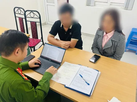 Loạt sai phạm của khách sạn 'bùng' phòng cô gái lúc 2h sáng