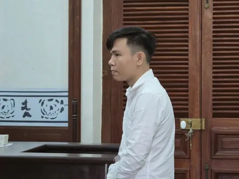 Đăng 53 clip ‘nóng’ lên mạng để gây sức ép nối lại tình xưa với bạn gái