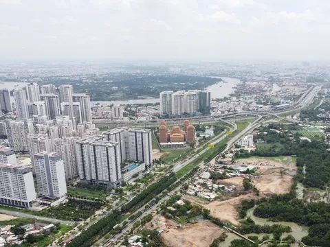 Bất động sản TP.HCM dịch chuyển mạnh ra các trục hạ tầng: Hơn 40.000 sản phẩm bám vành đai, quốc lộ