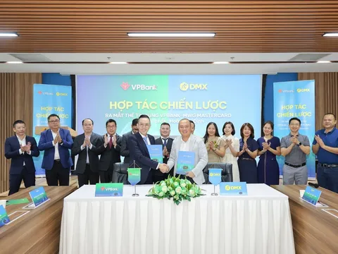 VPBank hợp tác với Công ty Cổ phần Đầu tư Điện Máy Xanh (DMX) triển khai thẻ tín dụng đầu tiên trong lĩnh vực bán lẻ điện tử - tiêu dùng