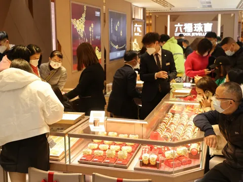 Bán 400g vàng cho bạn vay, chủ nợ đòi tiền theo giá ‘lập đỉnh’ và cái kết